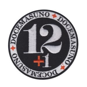 Parche bordado Docemasuno 12 + 1  9,5 x 9,5 cm.  [CU-064]