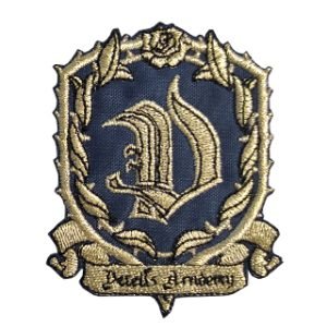 Parche bordado Decelis Academy 6,5 x 7,5 cm. [MA-369]