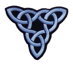 Parche bordado Triquetra 7,5 x 6,5 cm. [ET-018]